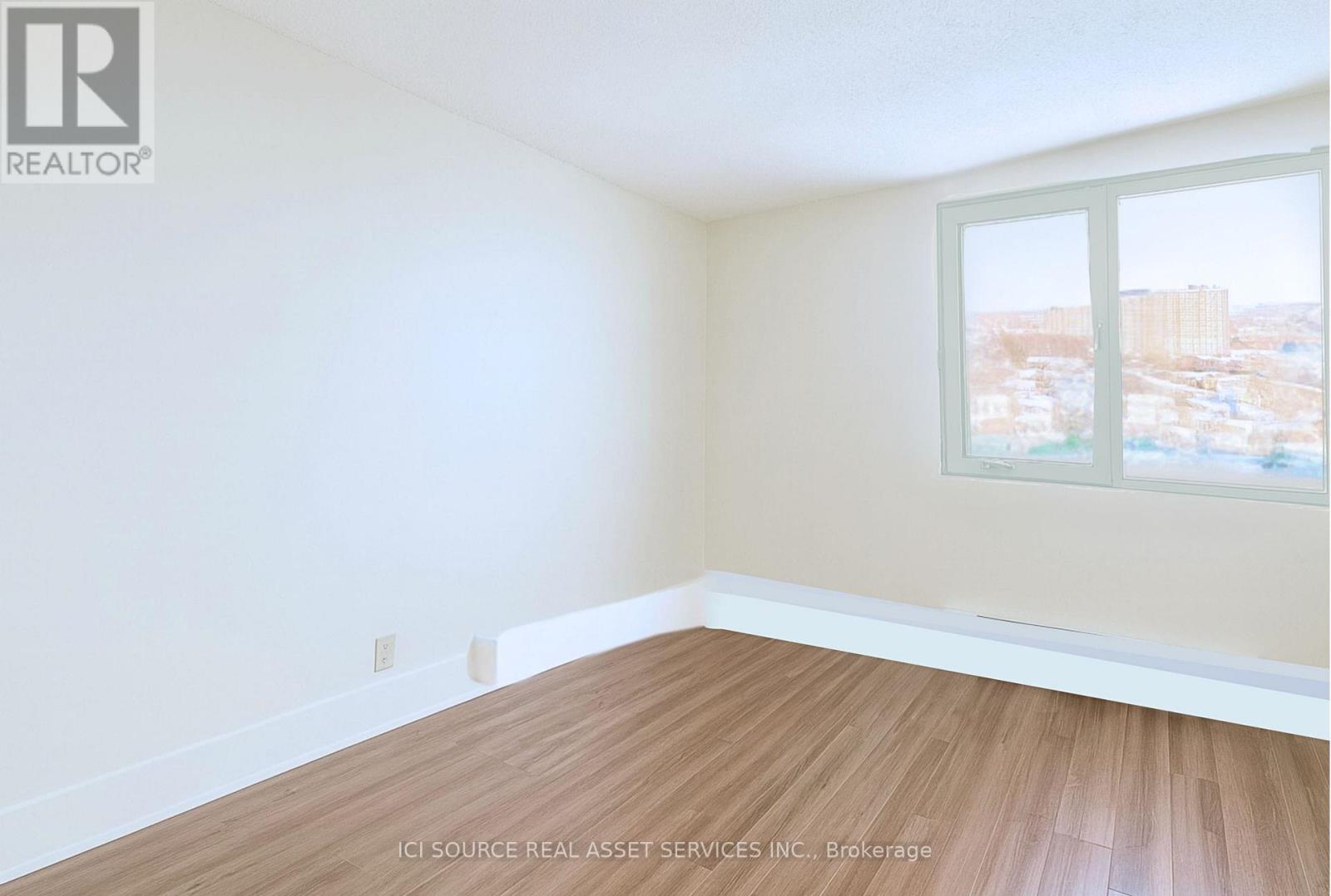 2002 - 265 Poulin Avenue, Ottawa, Ontario  K2B 7Y8 - Photo 12 - X12789376