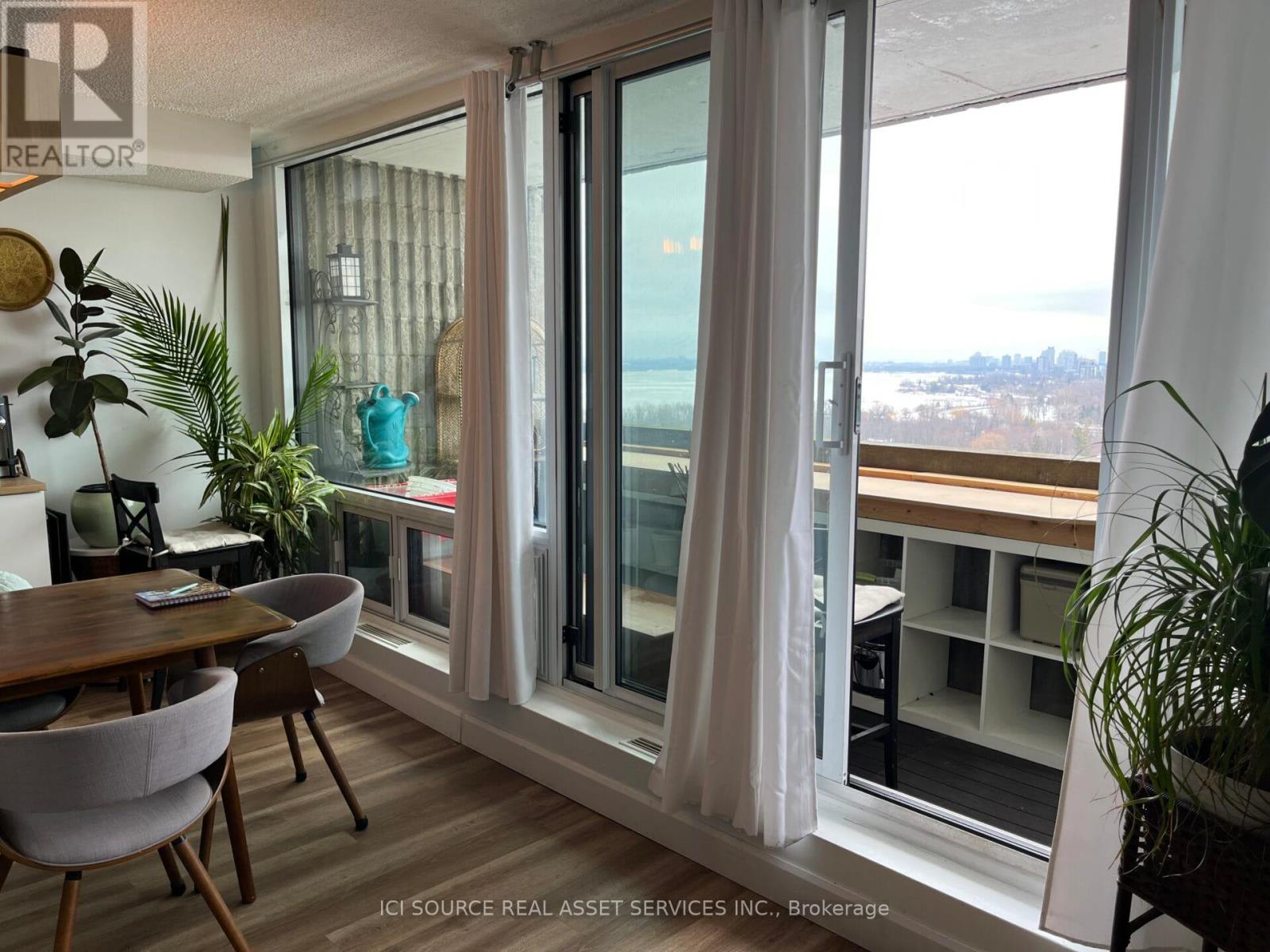 2002 - 265 Poulin Avenue, Ottawa, Ontario  K2B 7Y8 - Photo 27 - X12789376