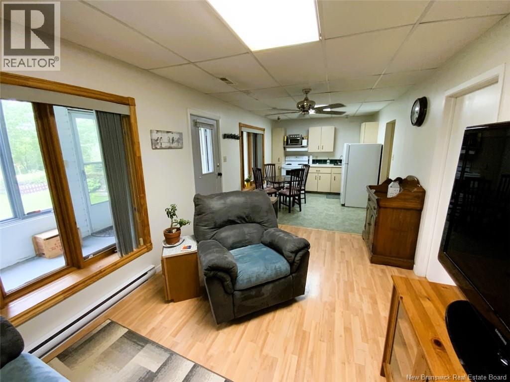 862 St-François Street, Edmundston, New Brunswick  E3V 4R2 - Photo 5 - NB134637