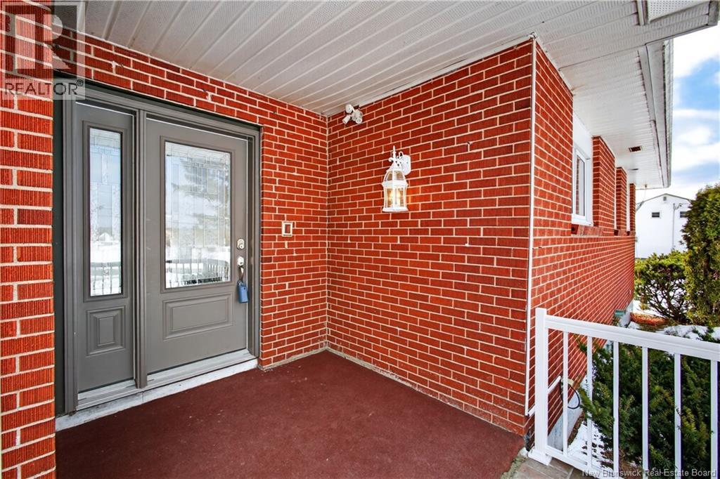 12 Oldline Avenue, Miramichi, New Brunswick  E1N 5Y3 - Photo 7 - NB132179