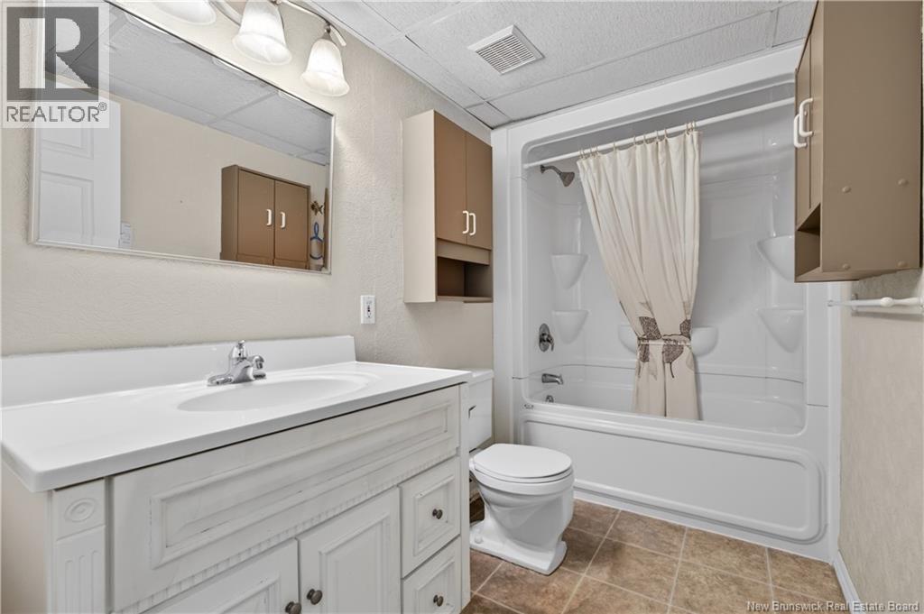 12 Oldline Avenue, Miramichi, New Brunswick  E1N 5Y3 - Photo 39 - NB132179