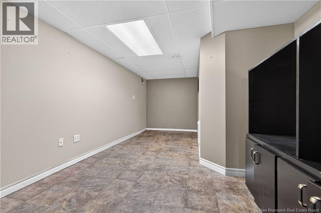 12 Oldline Avenue, Miramichi, New Brunswick  E1N 5Y3 - Photo 38 - NB132179