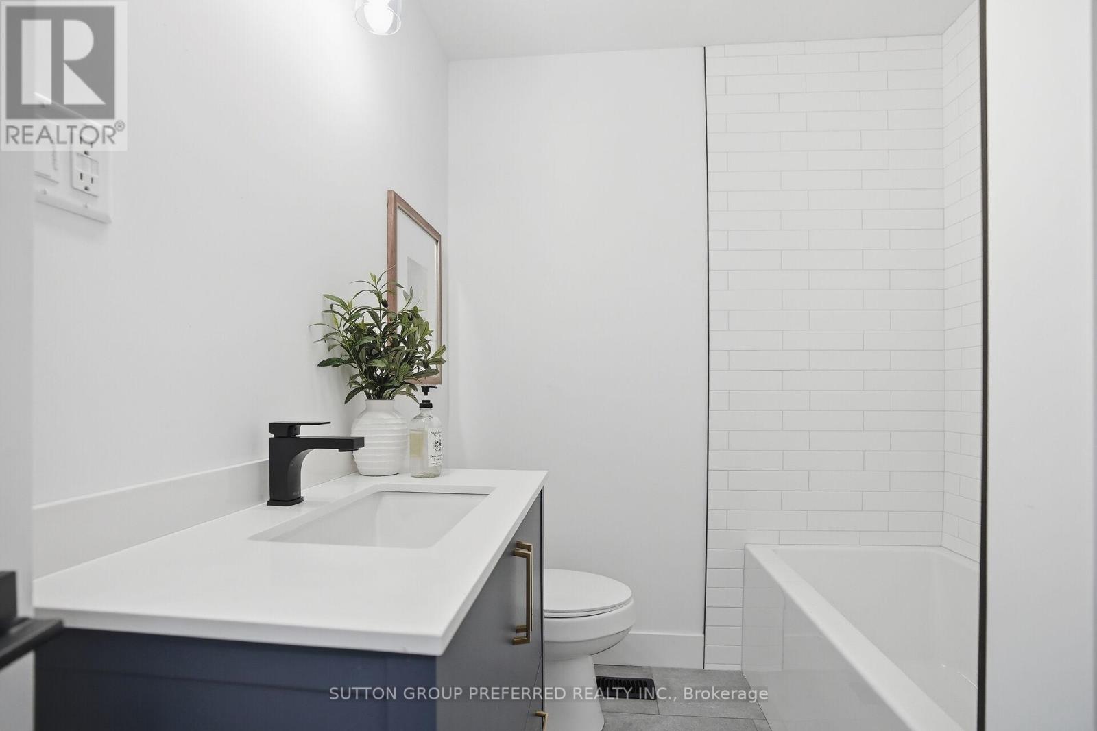 122 Mark Street, London East, Ontario  N5V 2G9 - Photo 17 - X12860024