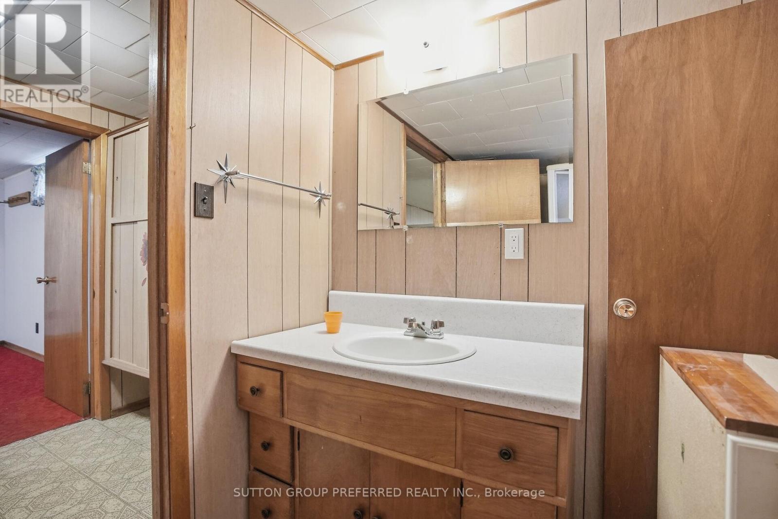 122 Mark Street, London East, Ontario  N5V 2G9 - Photo 22 - X12860024