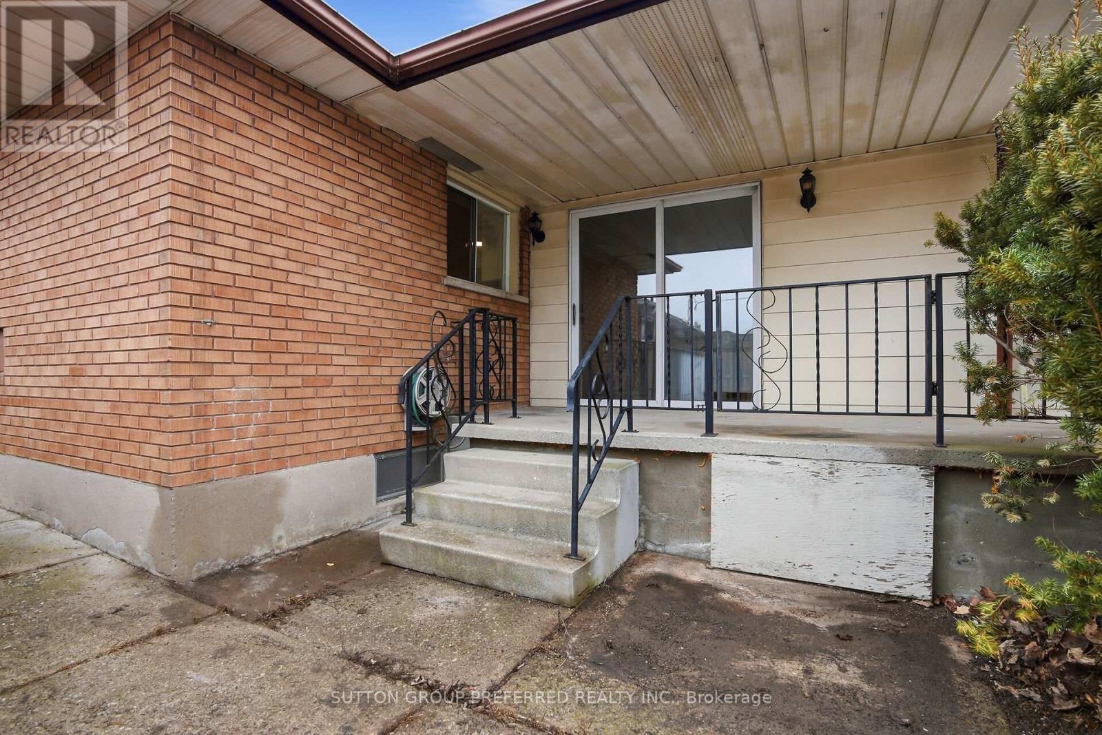 122 Mark Street, London East, Ontario  N5V 2G9 - Photo 30 - X12860024