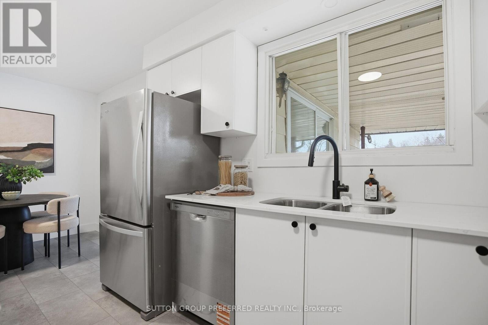 122 Mark Street, London East, Ontario  N5V 2G9 - Photo 7 - X12860024