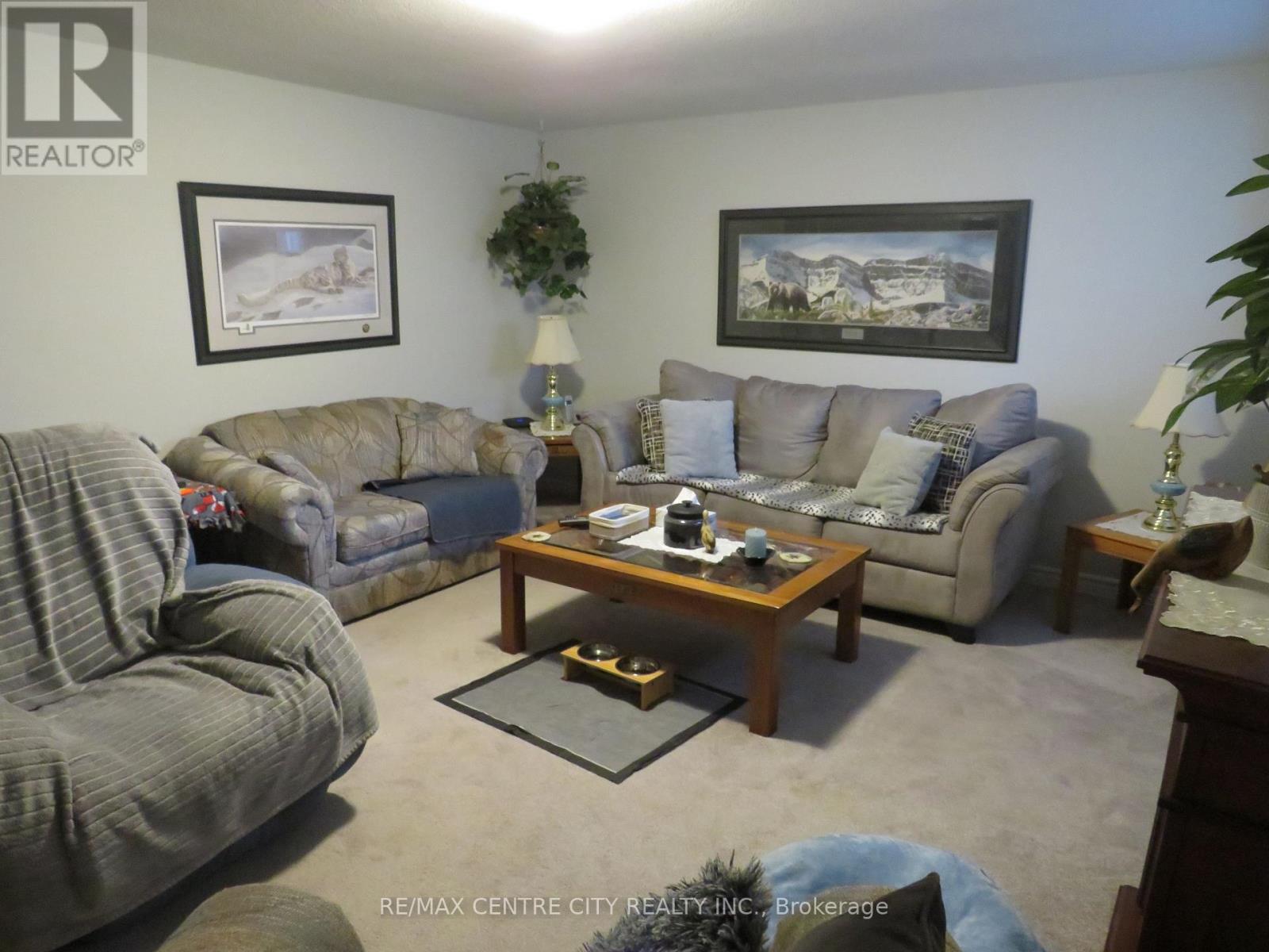 69 - 1061 Eagletrace Drive, London North, Ontario  N6G 0T3 - Photo 10 - X12860038