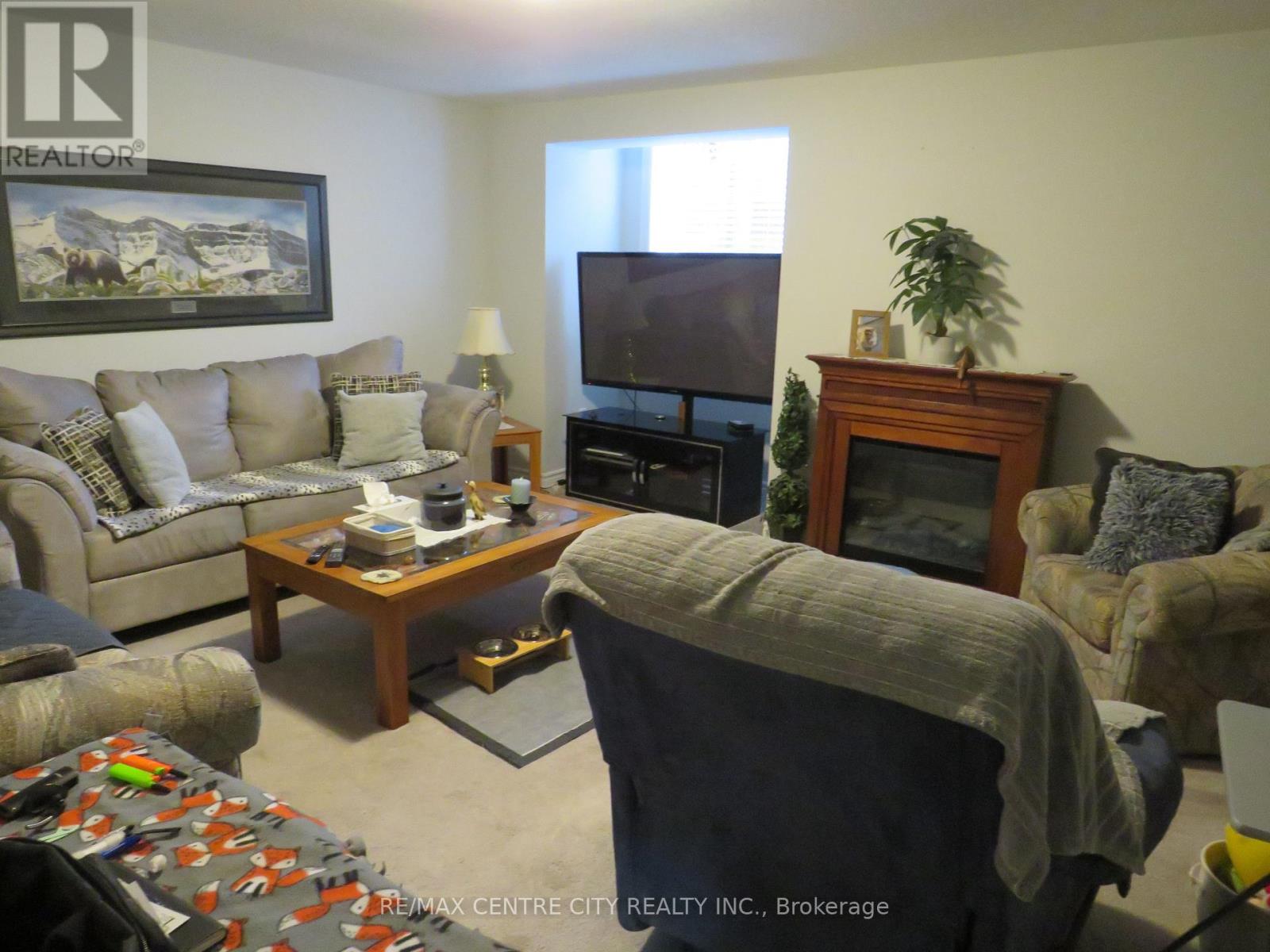 69 - 1061 Eagletrace Drive, London North, Ontario  N6G 0T3 - Photo 11 - X12860038