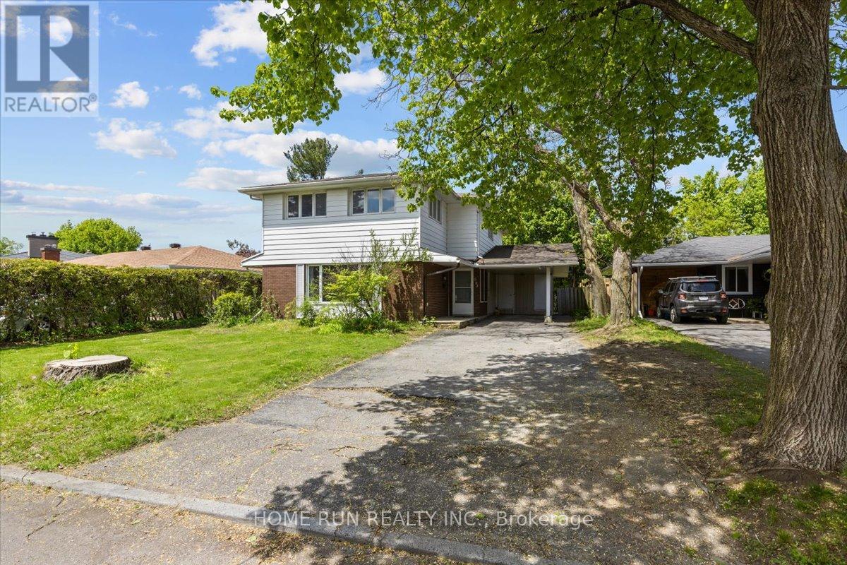 685 Farmington Avenue, Ottawa, Ontario  K1V 7H4 - Photo 1 - X12859972