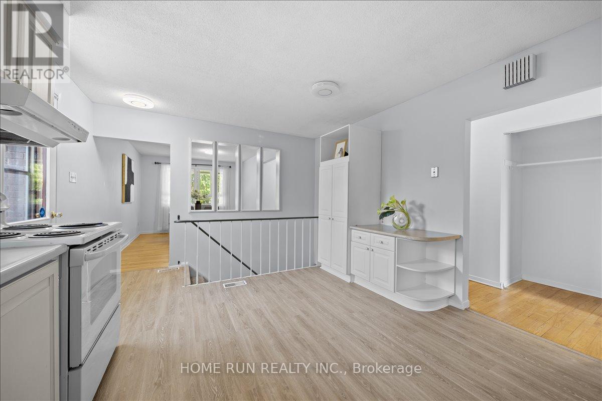 685 Farmington Avenue, Ottawa, Ontario  K1V 7H4 - Photo 17 - X12859972