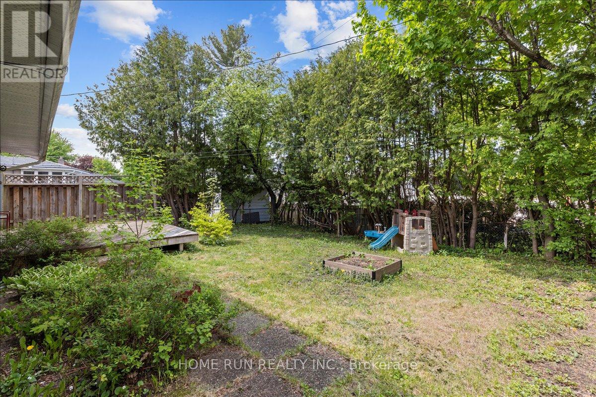 685 Farmington Avenue, Ottawa, Ontario  K1V 7H4 - Photo 29 - X12859972
