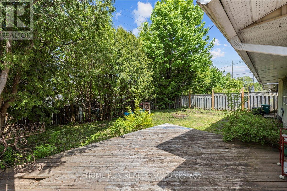 685 Farmington Avenue, Ottawa, Ontario  K1V 7H4 - Photo 33 - X12859972