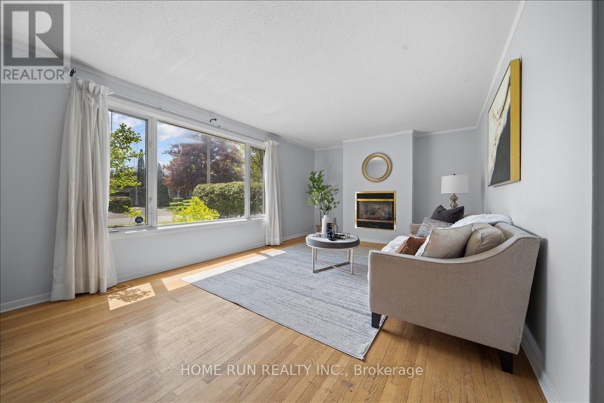 685 Farmington Avenue, Ottawa, Ontario  K1V 7H4 - Photo 5 - X12859972