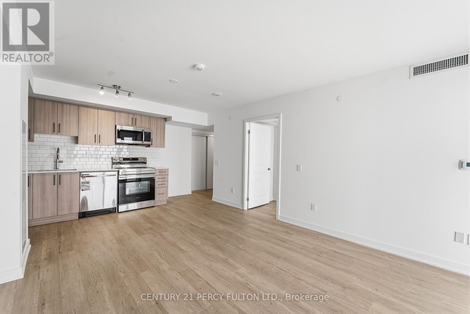 2508 - 1010 Sandy Beach Road, Pickering, Ontario  L1W 0C7 - Photo 9 - E12859964