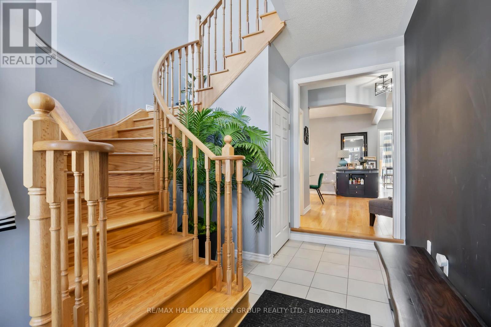 307 Northglen Boulevard, Clarington, Ontario  L1C 7G6 - Photo 3 - E12860008