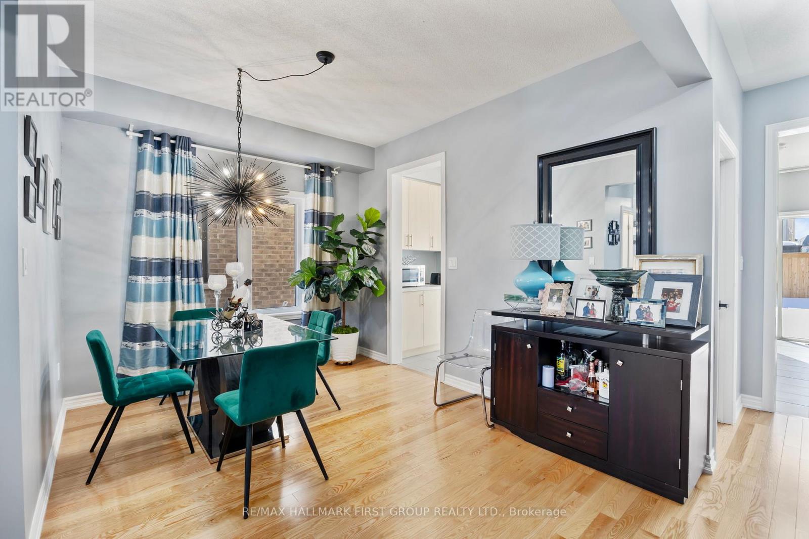 307 Northglen Boulevard, Clarington, Ontario  L1C 7G6 - Photo 5 - E12860008