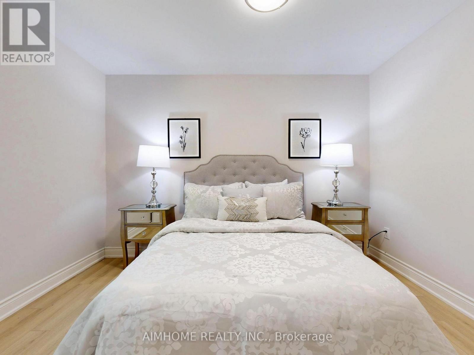 15 Main Street, Georgina, Ontario  L0E 1N0 - Photo 32 - N12859954