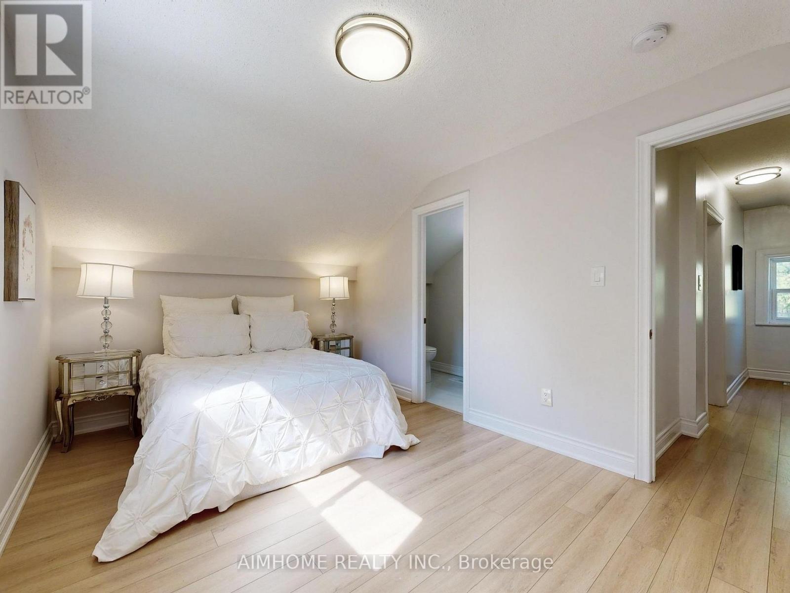 15 Main Street, Georgina, Ontario  L0E 1N0 - Photo 40 - N12859954