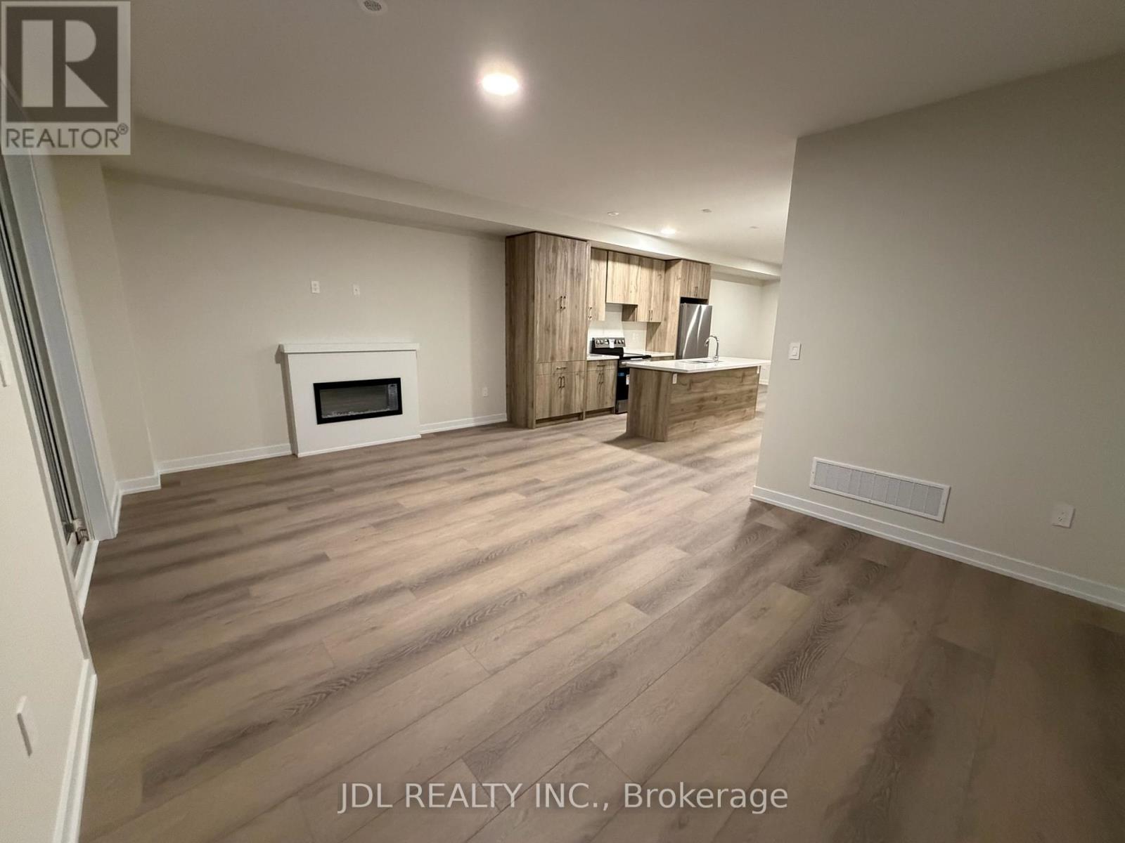 Unknown Address, ,     - Photo 5 - N12859958