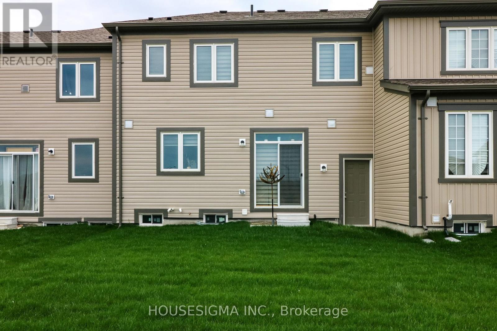 7 Stately Drive, Wasaga Beach, Ontario  L9Z 0L9 - Photo 28 - S12859998