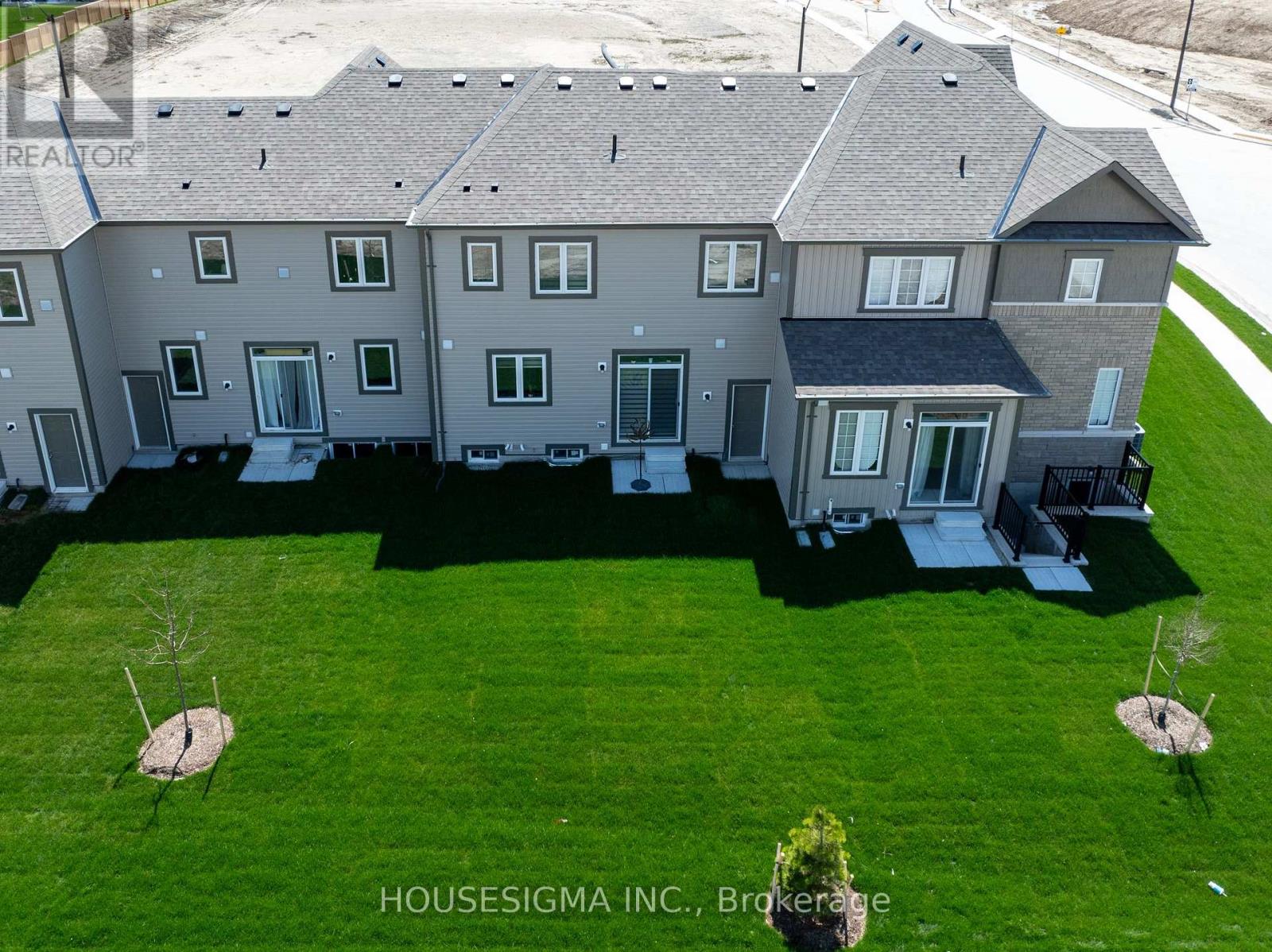 7 Stately Drive, Wasaga Beach, Ontario  L9Z 0L9 - Photo 4 - S12859998