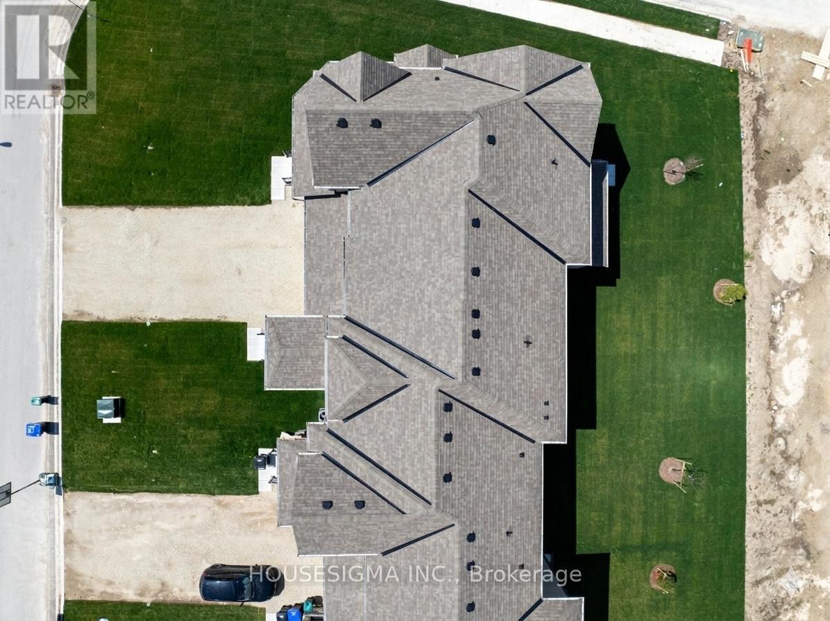 7 Stately Drive, Wasaga Beach, Ontario  L9Z 0L9 - Photo 5 - S12859998