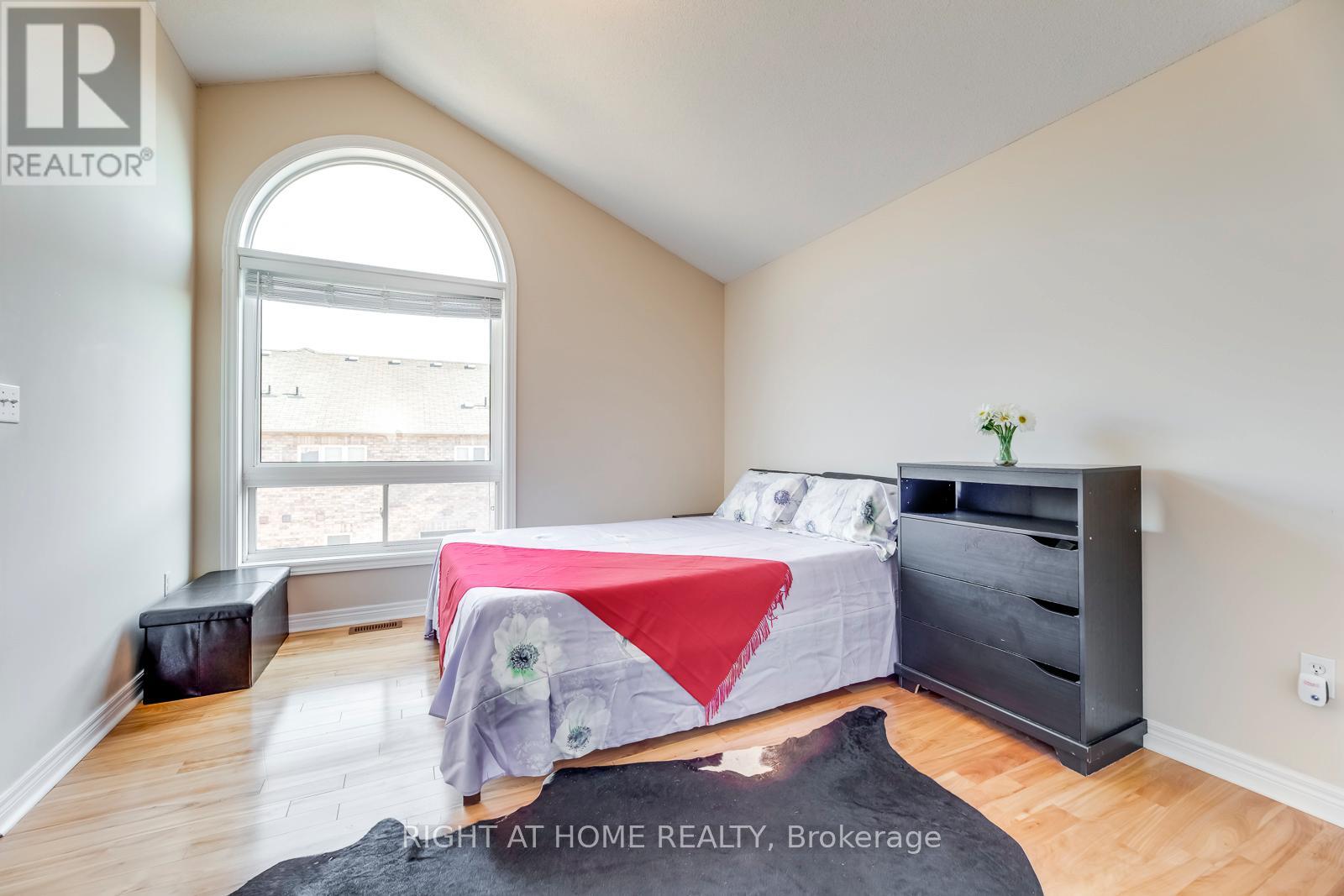 3402 Fountain Park Avenue, Mississauga (Churchill Meadows), Ontario  L5M 7E3 - Photo 25 - W12860016