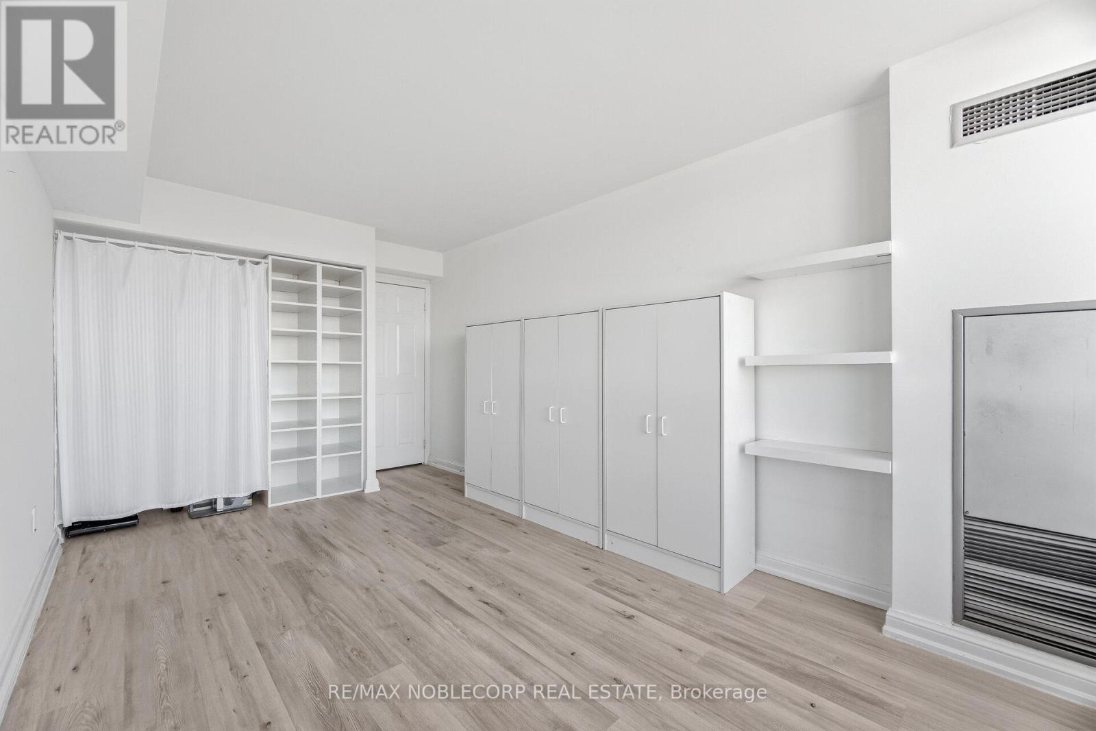 1107 - 22 Hanover Road, Brampton (Queen Street Corridor), Ontario  L6S 5K7 - Photo 22 - W12860028