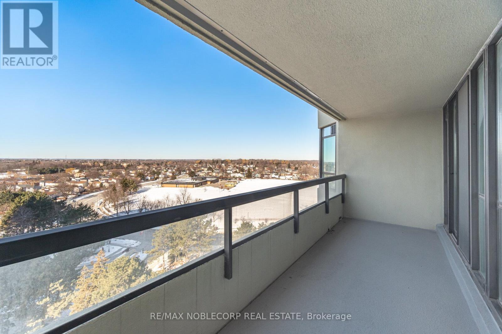 1107 - 22 Hanover Road, Brampton (Queen Street Corridor), Ontario  L6S 5K7 - Photo 49 - W12860028