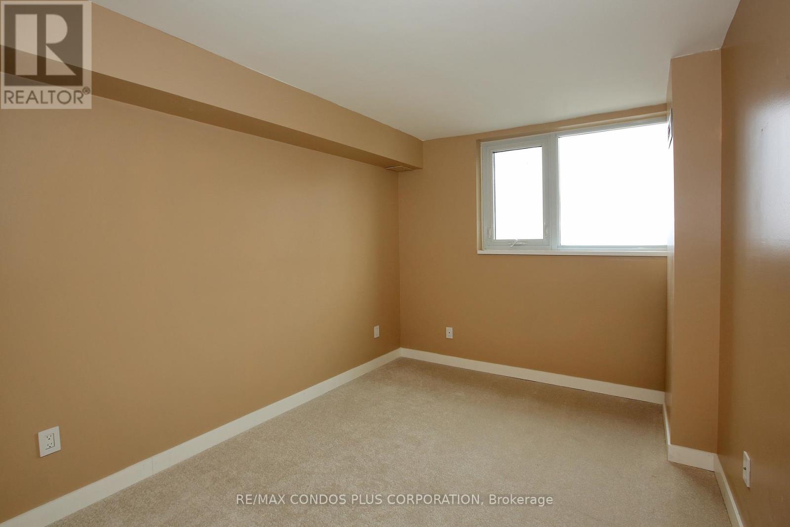 1605 - 260 Scarlett Road, Toronto (Rockcliffe-Smythe), Ontario  M6N 4X6 - Photo 17 - W12860032