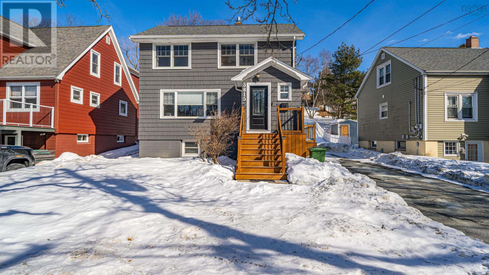 3815 Memorial Drive, Halifax, Nova Scotia  B3K 5A4 - Photo 1 - 202603900