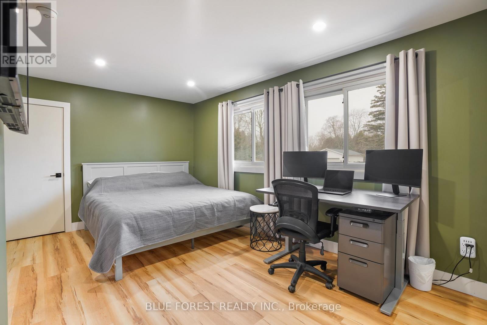 Photo 20 of 38 for 218 Maple Street