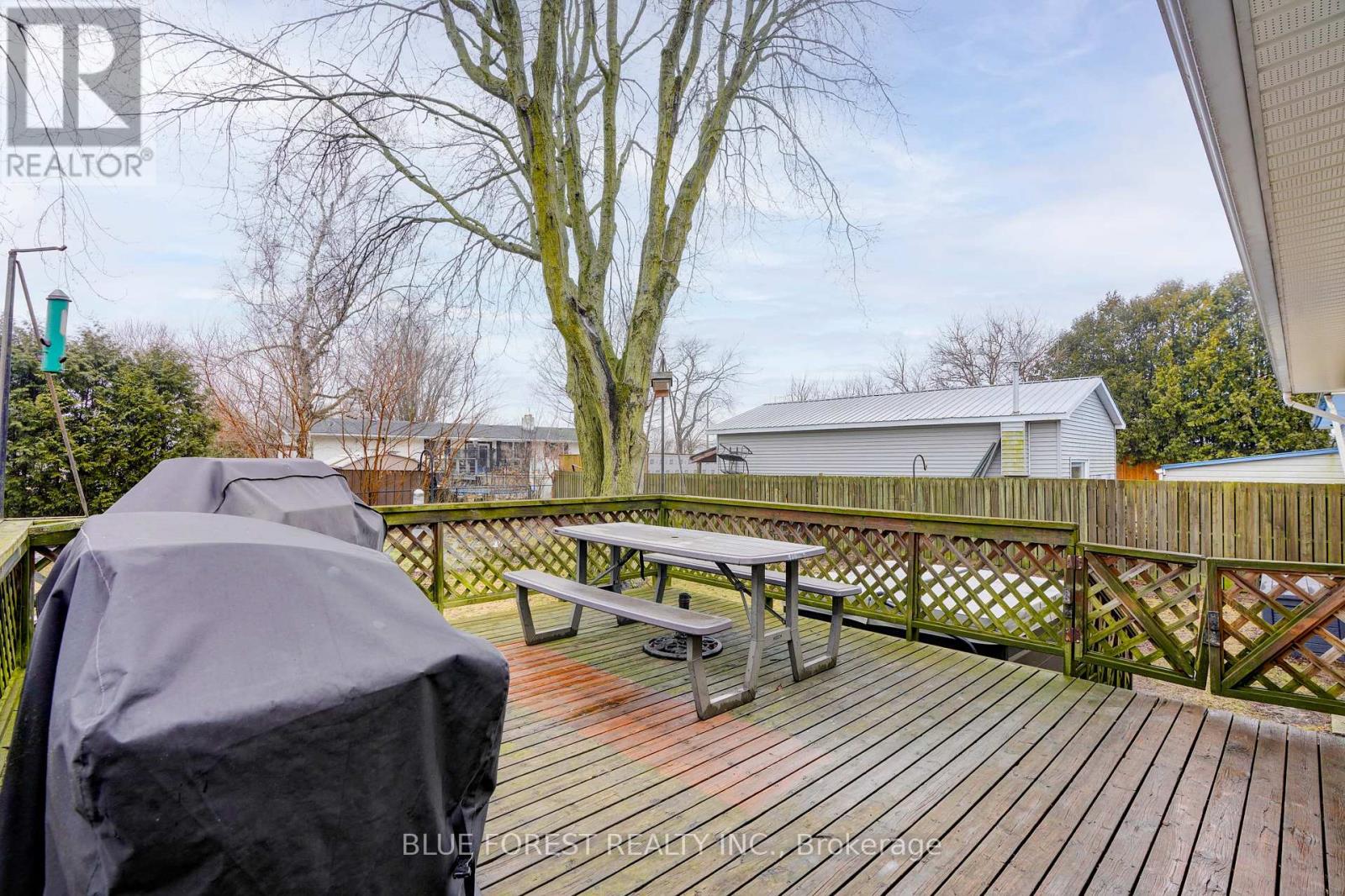 Photo 30 of 38 for 218 Maple Street