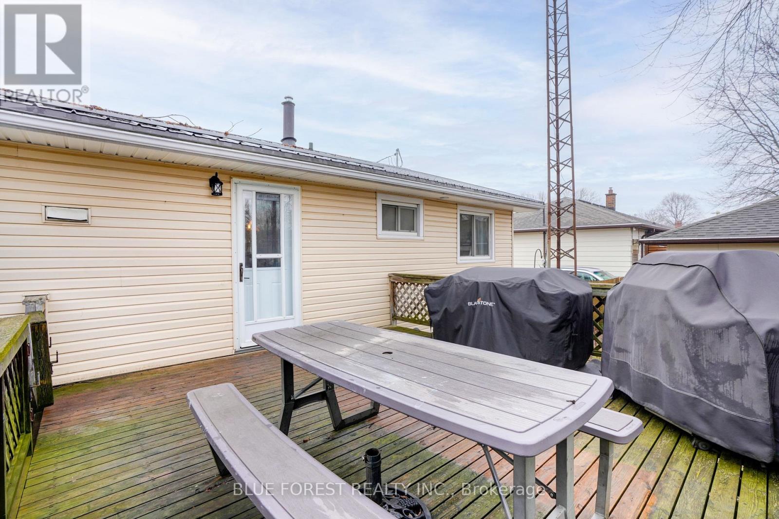 Photo 31 of 38 for 218 Maple Street