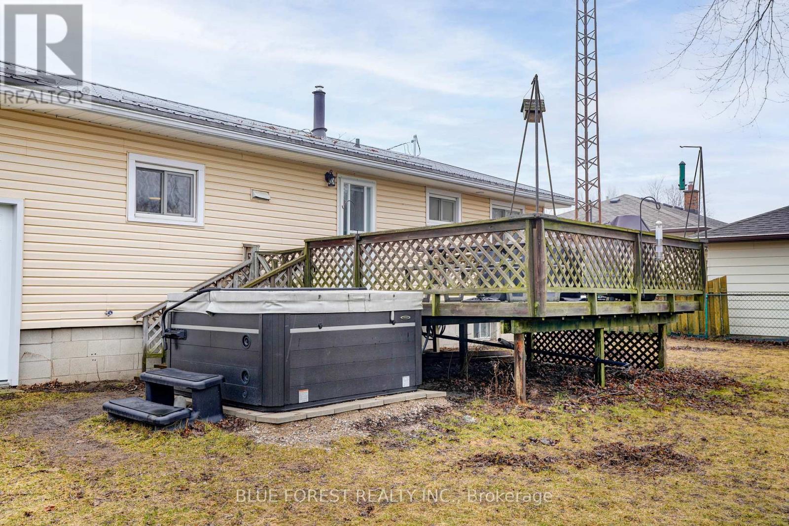 Photo 32 of 38 for 218 Maple Street