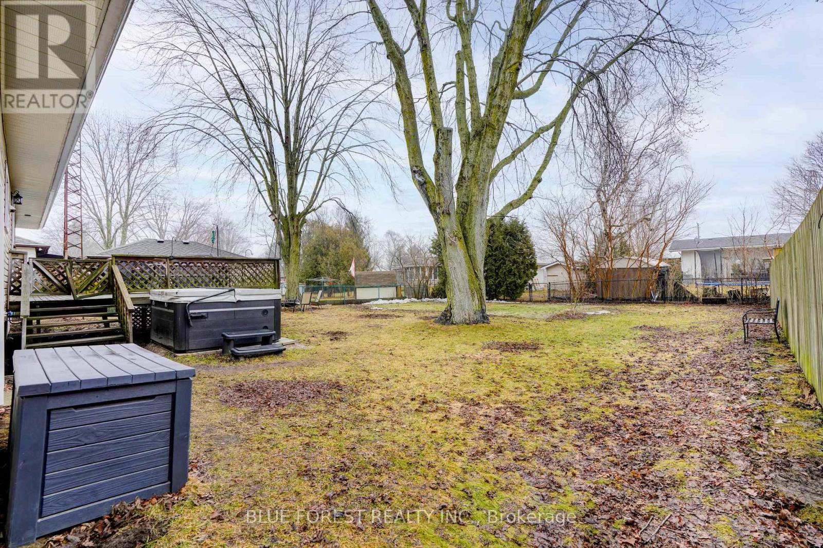 Photo 33 of 38 for 218 Maple Street