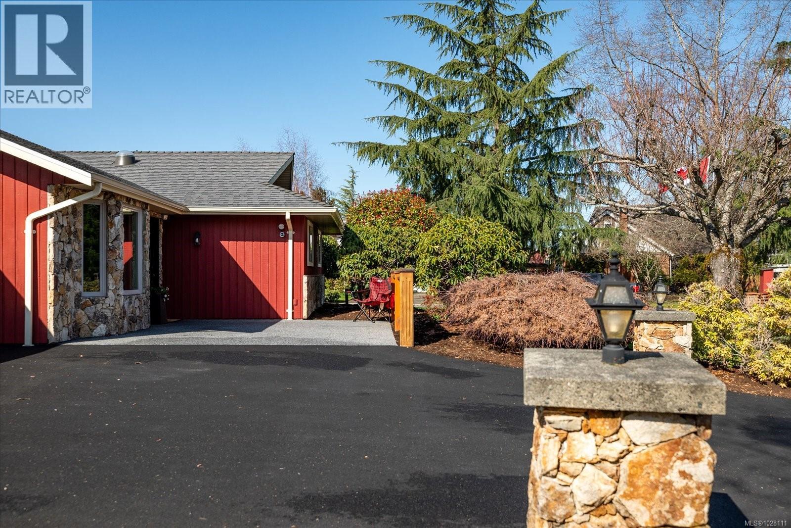 325 Mckinnon St, Parksville, British Columbia  V9P 1G5 - Photo 3 - 1028111