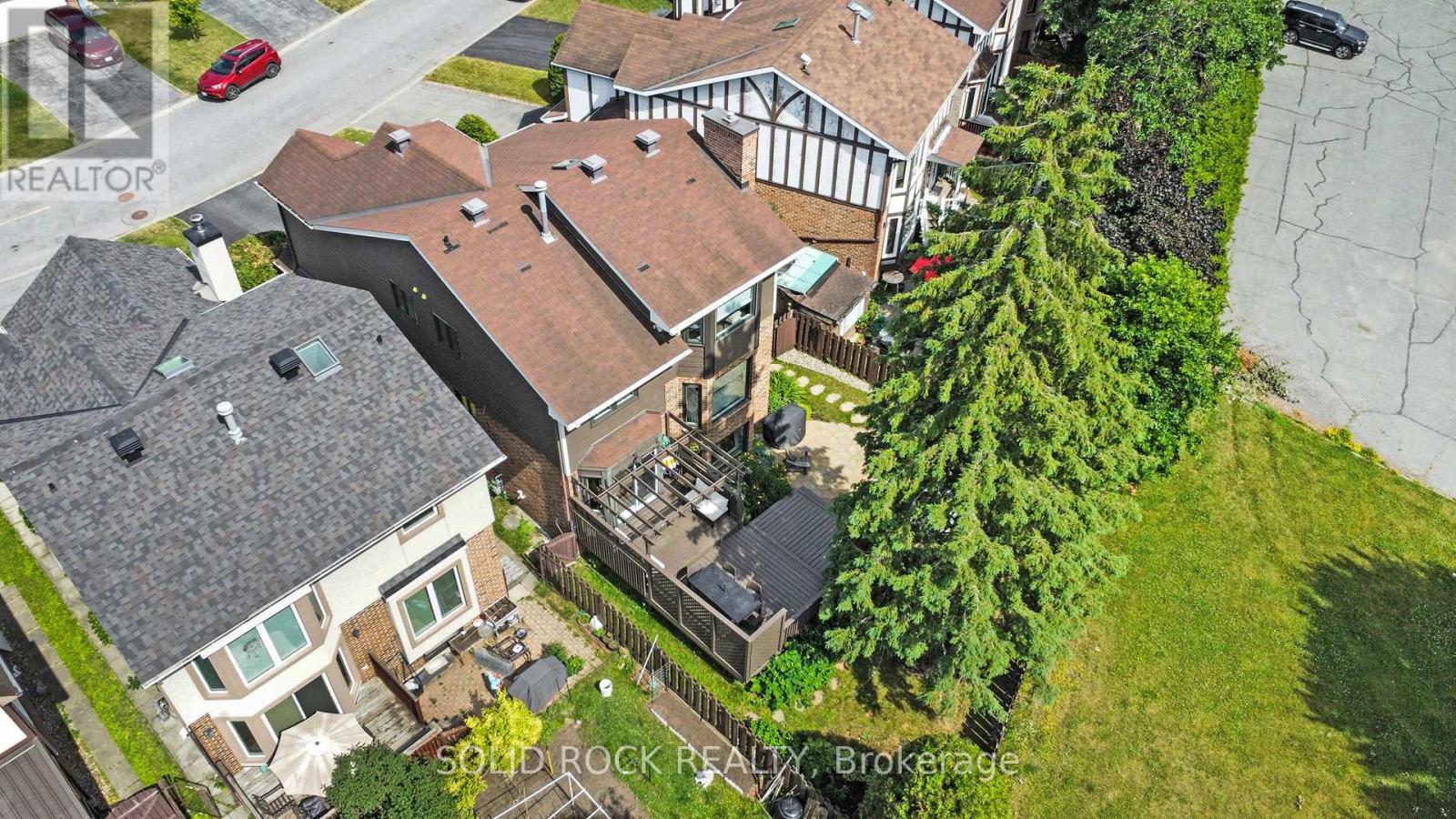 51 Pemberton Crescent, Ottawa, Ontario  K2G 4Y9 - Photo 35 - X12860058