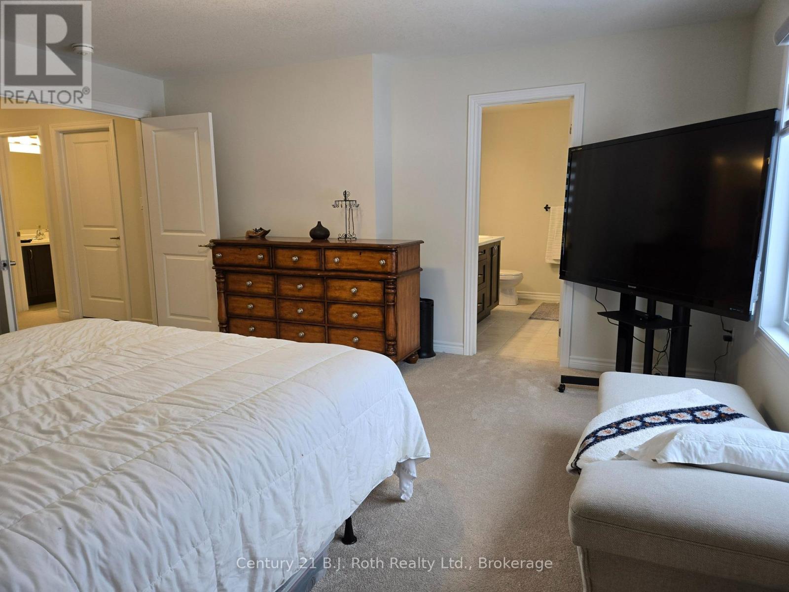 305 Mceachern Lane, Gravenhurst, Ontario  P1P 0H8 - Photo 13 - X12860052