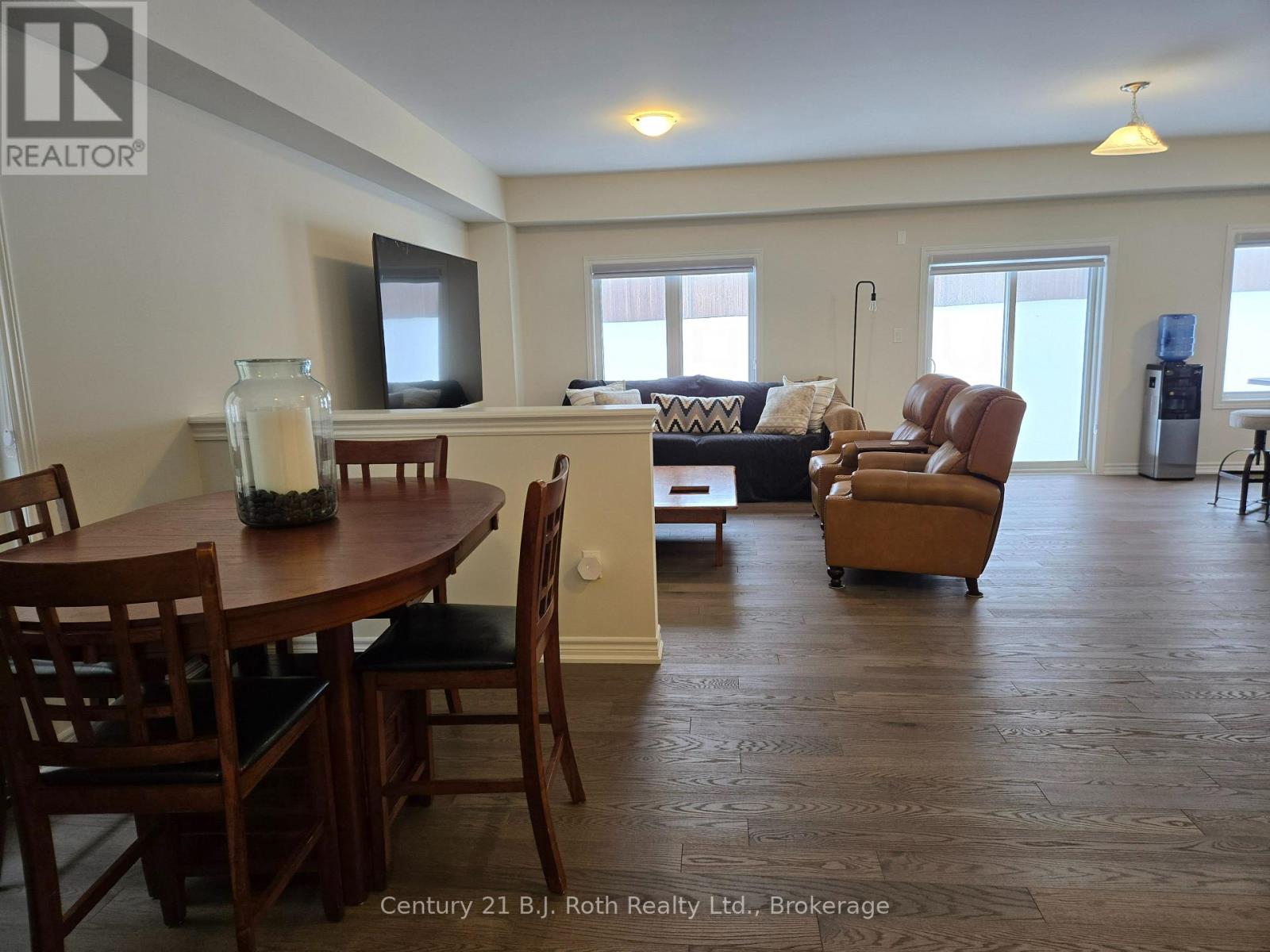 305 Mceachern Lane, Gravenhurst, Ontario  P1P 0H8 - Photo 5 - X12860052