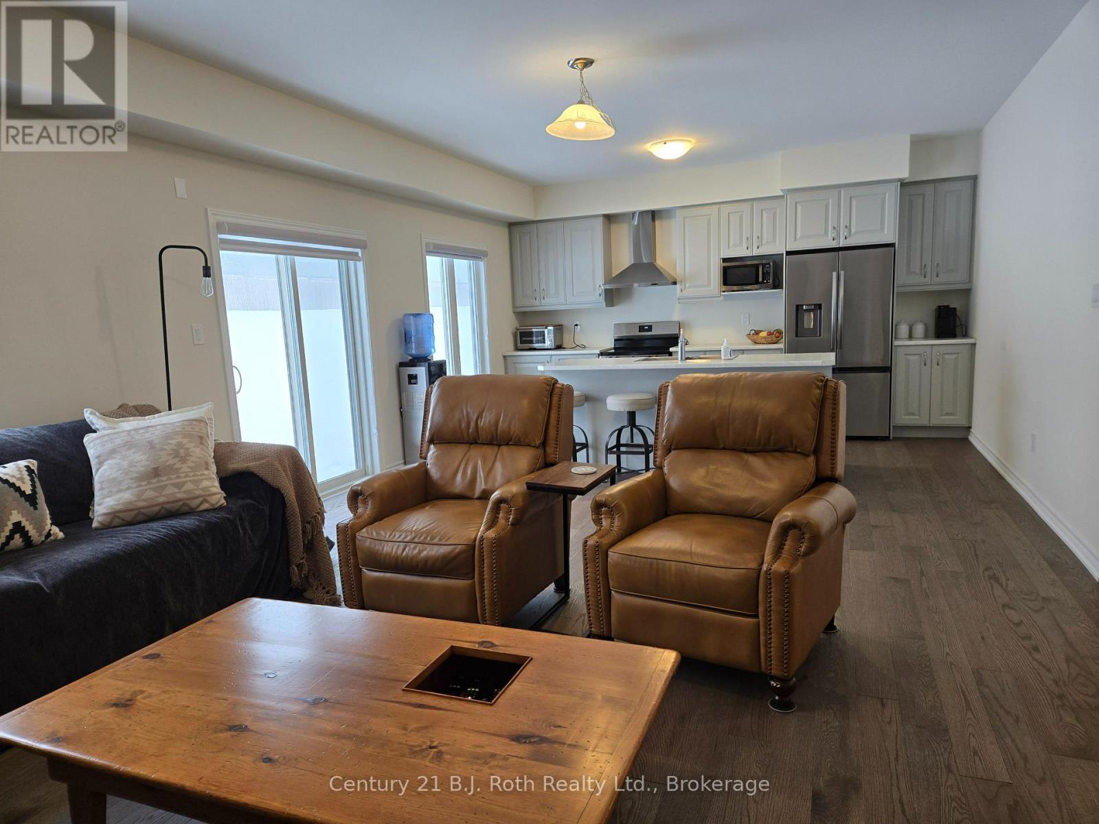 305 Mceachern Lane, Gravenhurst, Ontario  P1P 0H8 - Photo 6 - X12860052