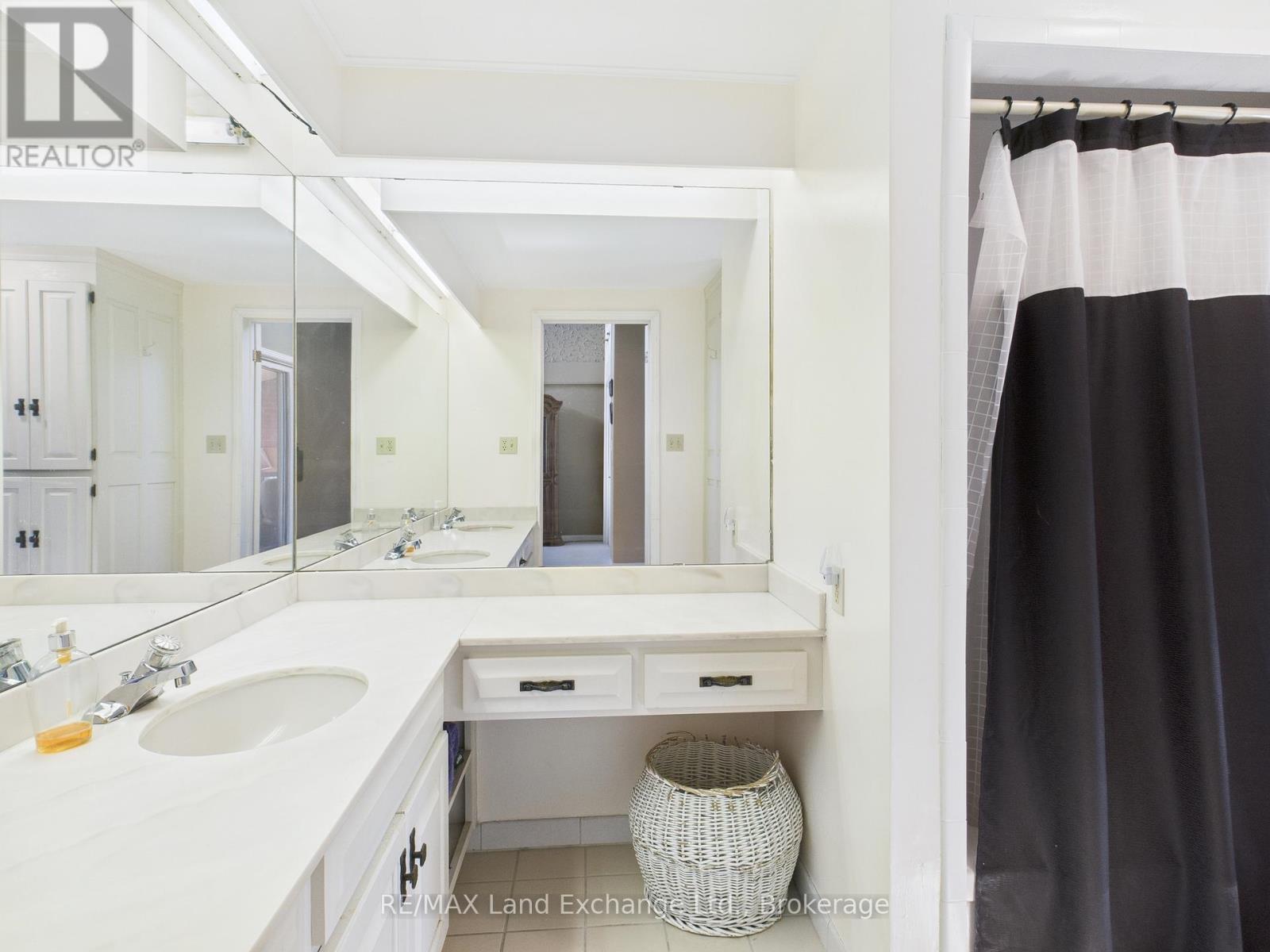 147 Goderich Street, Kincardine, Ontario  N2Z 2K9 - Photo 27 - X12860068