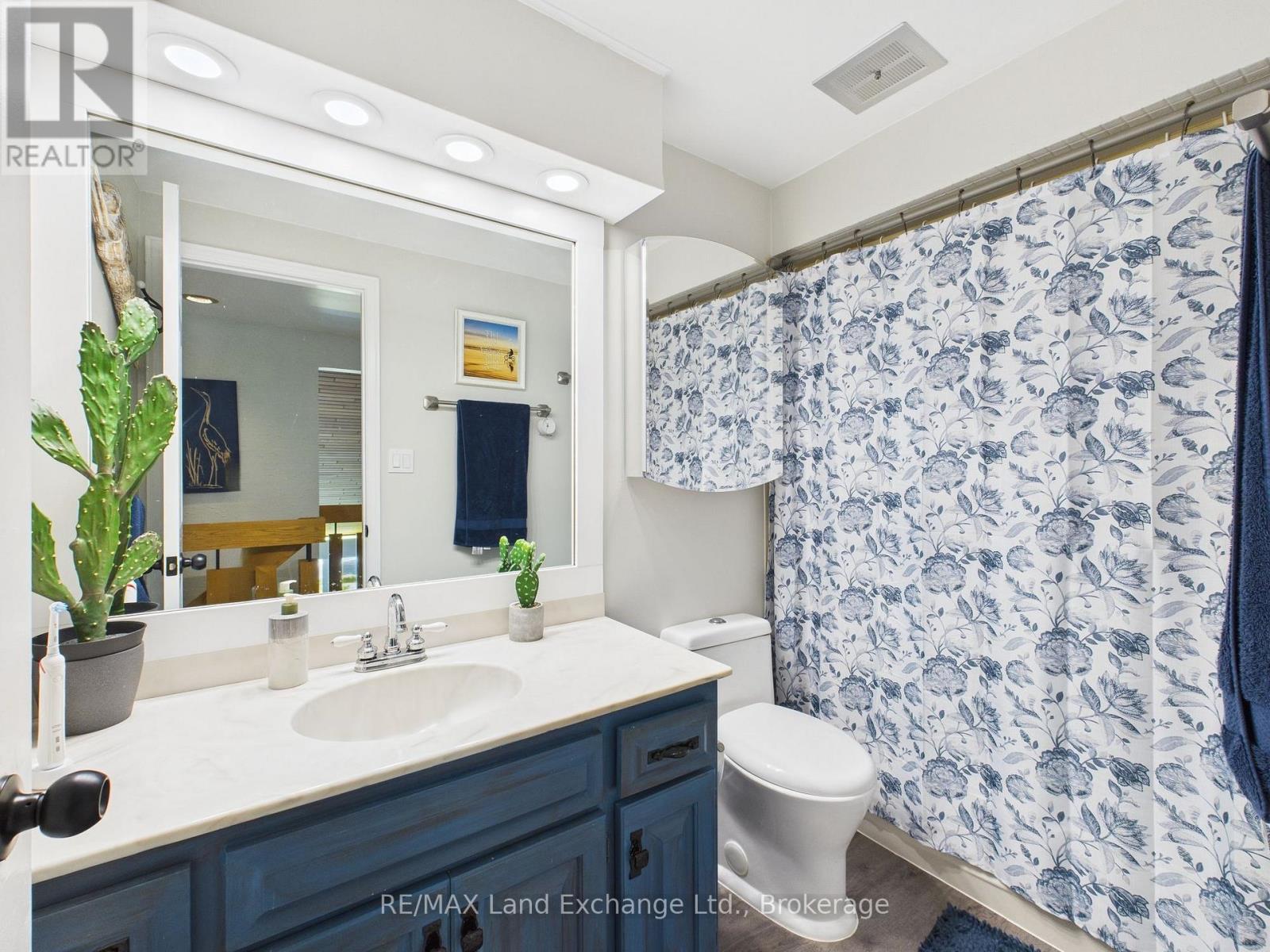 147 Goderich Street, Kincardine, Ontario  N2Z 2K9 - Photo 28 - X12860068