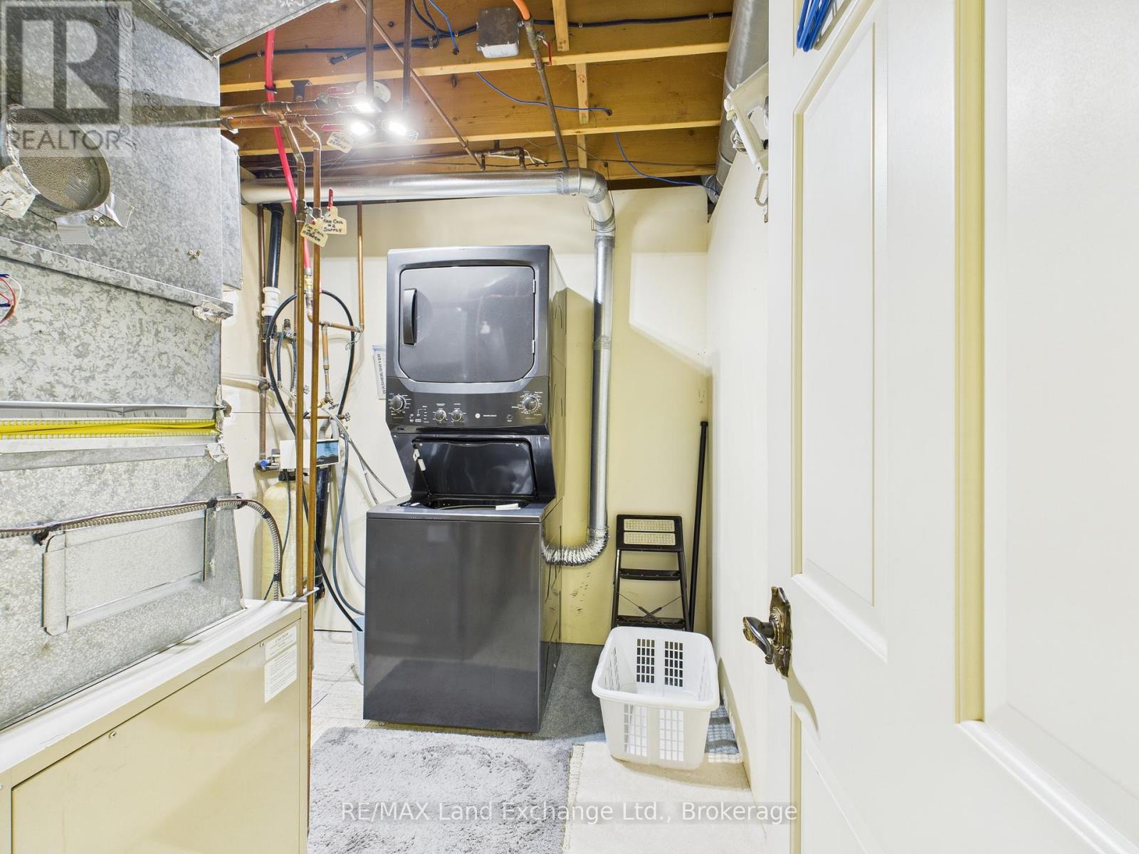 147 Goderich Street, Kincardine, Ontario  N2Z 2K9 - Photo 34 - X12860068