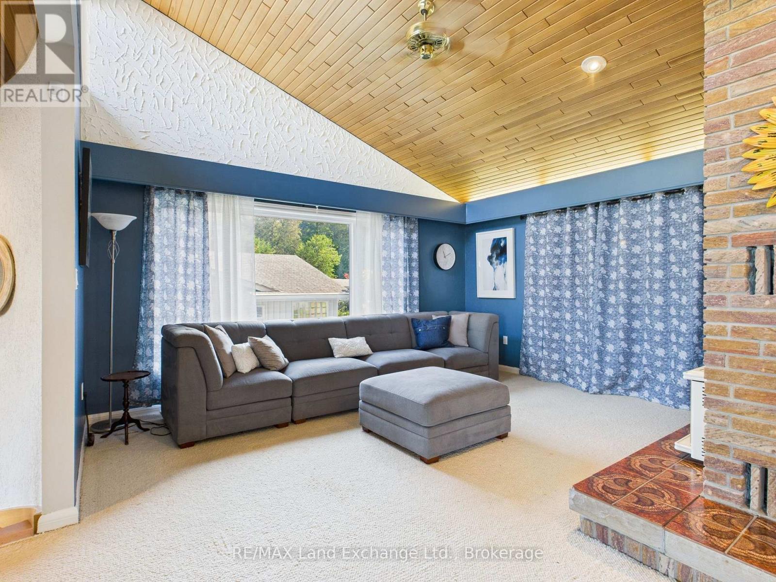 147 Goderich Street, Kincardine, Ontario  N2Z 2K9 - Photo 9 - X12860068