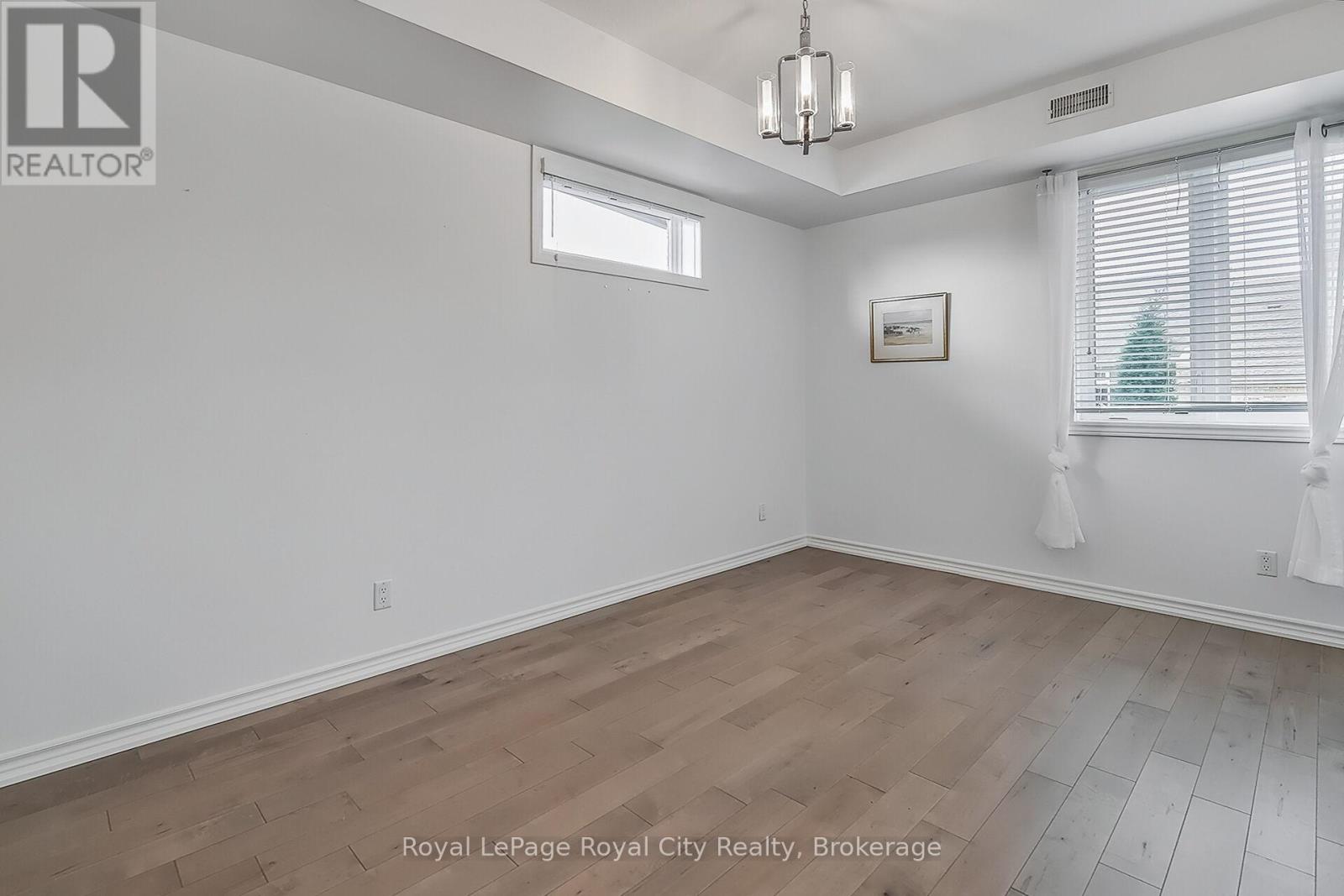 2 - 32 Arkell Road, Guelph, Ontario N1L 0L4 - Photo 18 - X12860072