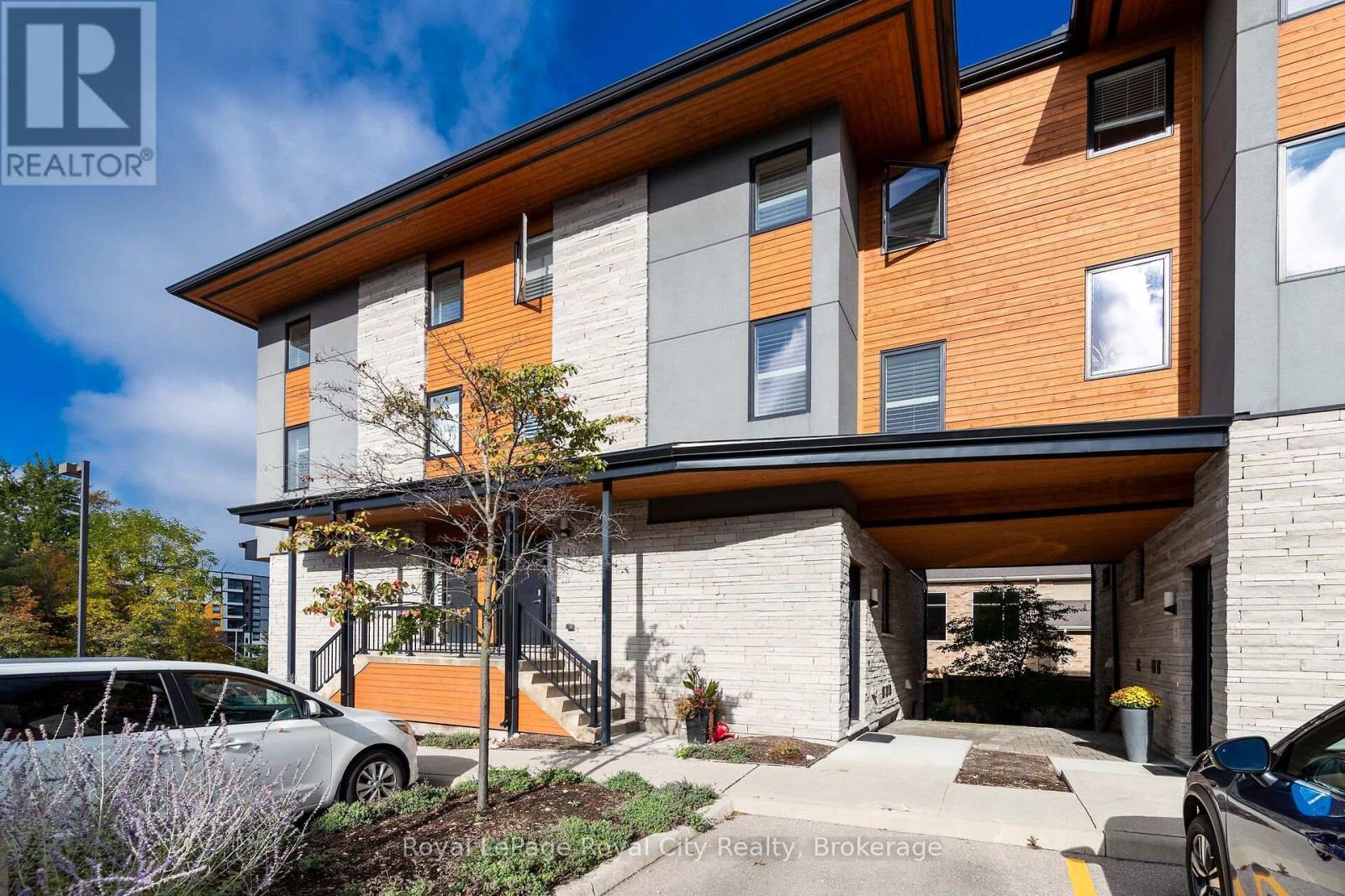 2 - 32 Arkell Road, Guelph, Ontario N1L 0L4 - Photo 2 - X12860072