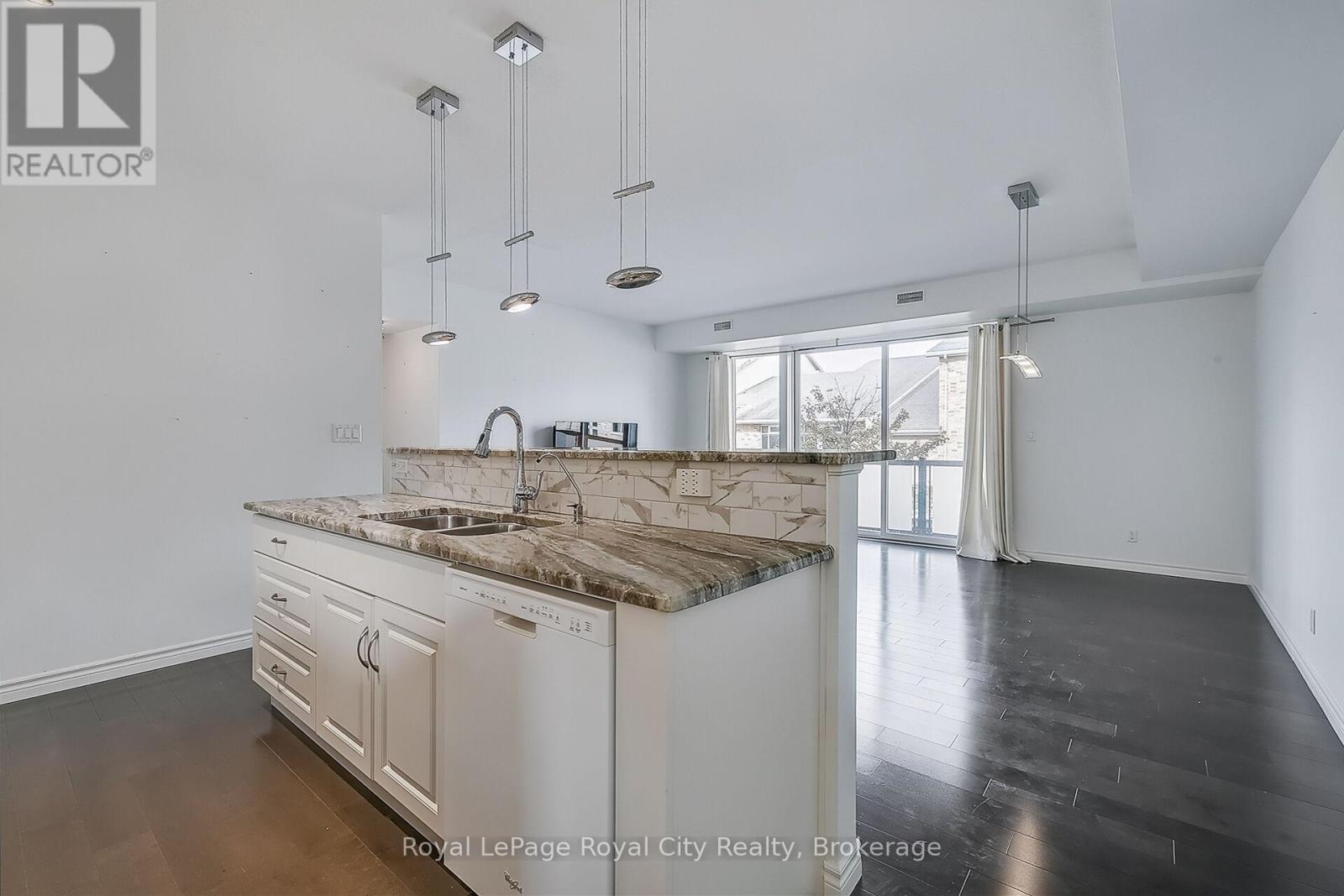 2 - 32 Arkell Road, Guelph, Ontario N1L 0L4 - Photo 5 - X12860072