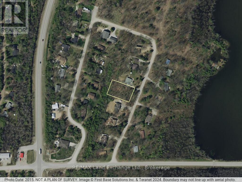 83 Silver Lake Crescent, South Bruce Peninsula, Ontario  N0H 2G0 - Photo 10 - X12860084