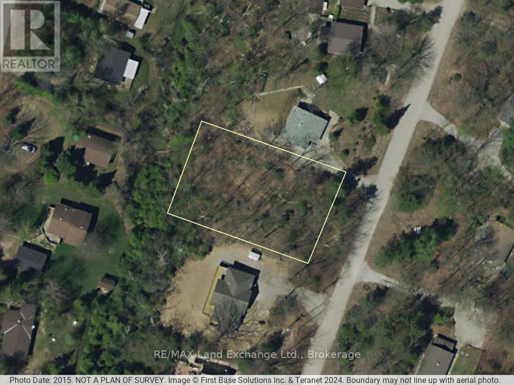 83 Silver Lake Crescent, South Bruce Peninsula, Ontario  N0H 2G0 - Photo 9 - X12860084